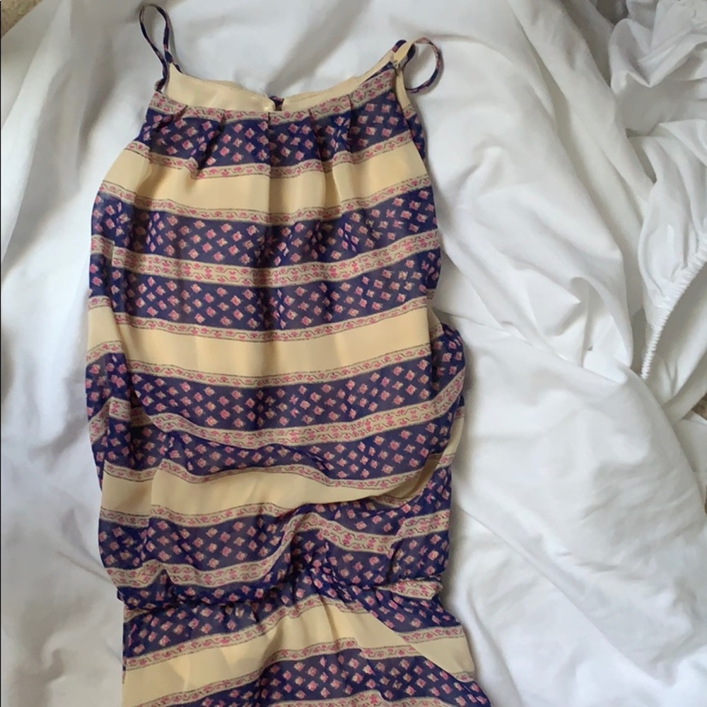 Cute dress!